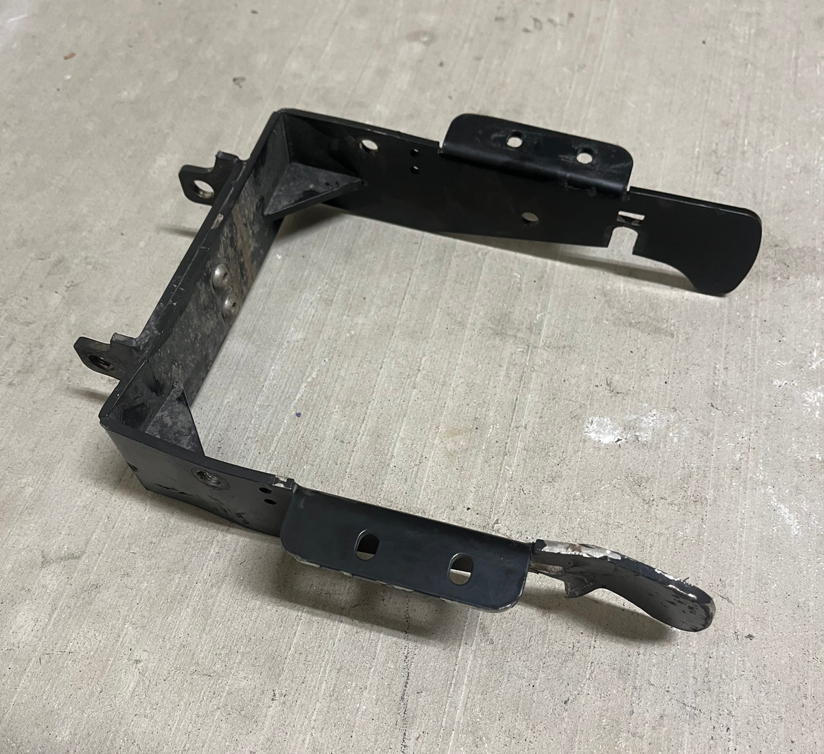 Front Wheel Bracket for Q06Pro Scooter